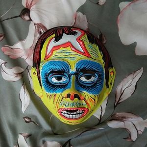 Knockoff vintage mask